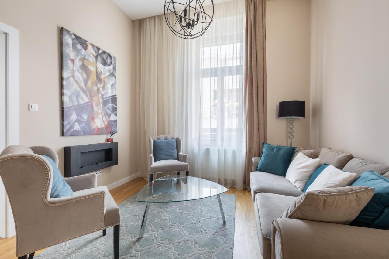 Lovely 2-Bedroom Apartment At The Vaci Street Βουδαπέστη Εξωτερικό φωτογραφία